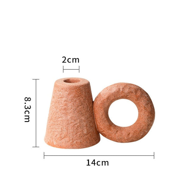 Enamel-finished ceramic candle holder in neutral tones