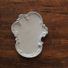 Vintage Lace Ceramic Tray – Handmade Elegance for Your Tabletop