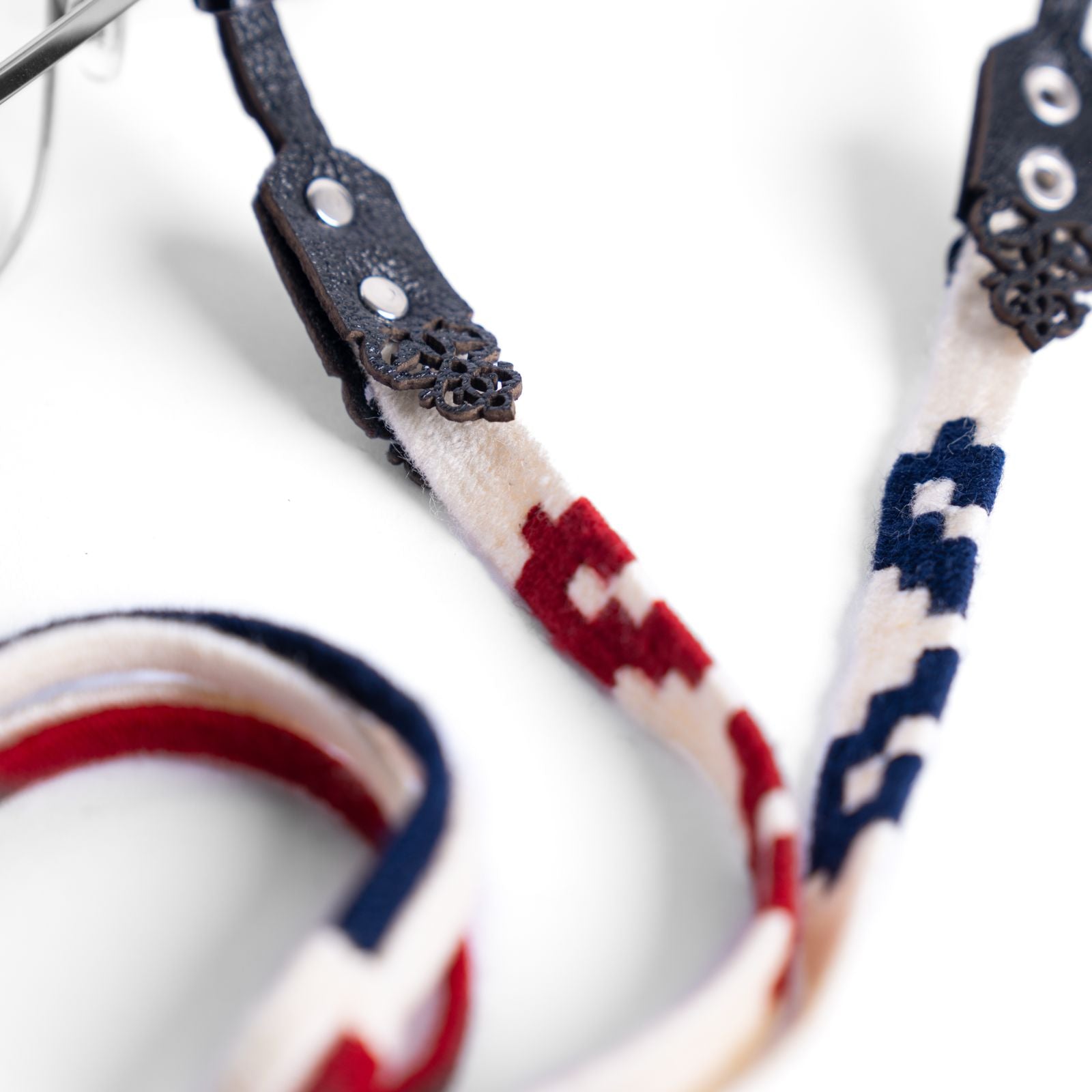 Handwoven glasses strap