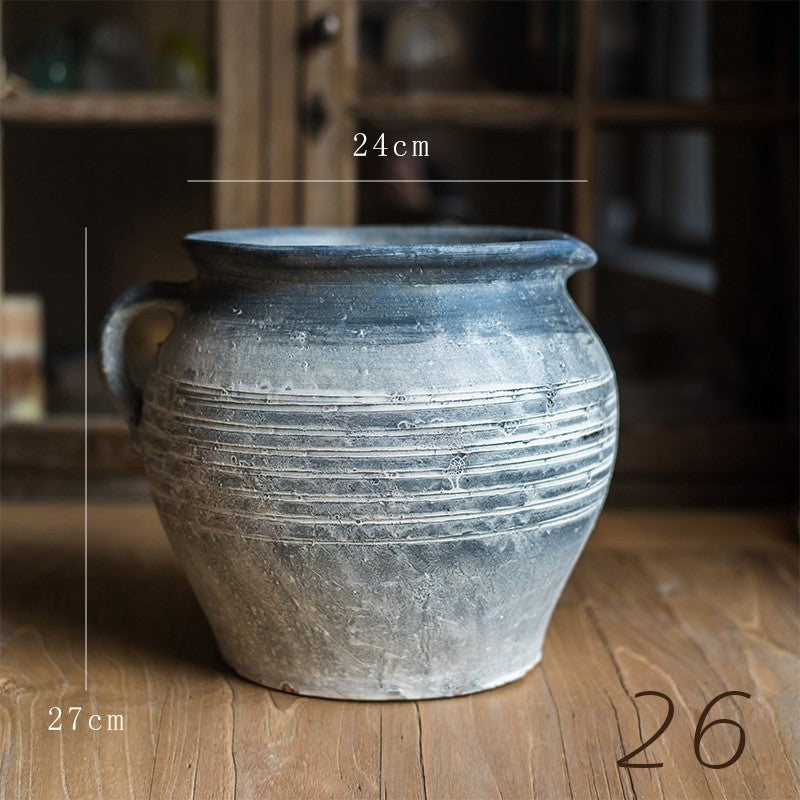 Vintage Nostalgia Ceramic Vases – Handcrafted Tabletop Decor