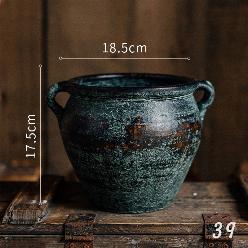 Vintage Nostalgia Ceramic Vases – Handcrafted Tabletop Decor